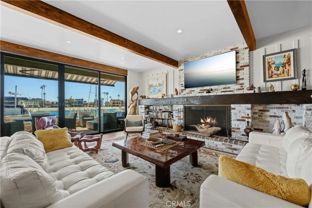 5625 E Corso Di Napoli, Long Beach, California 90803 home-pic-9